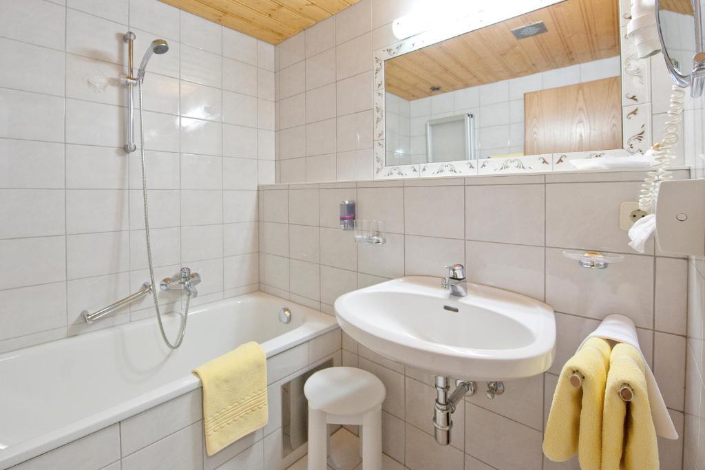 Hotel Jagdhof Bed & Breakfast Obergurgl Rum bild