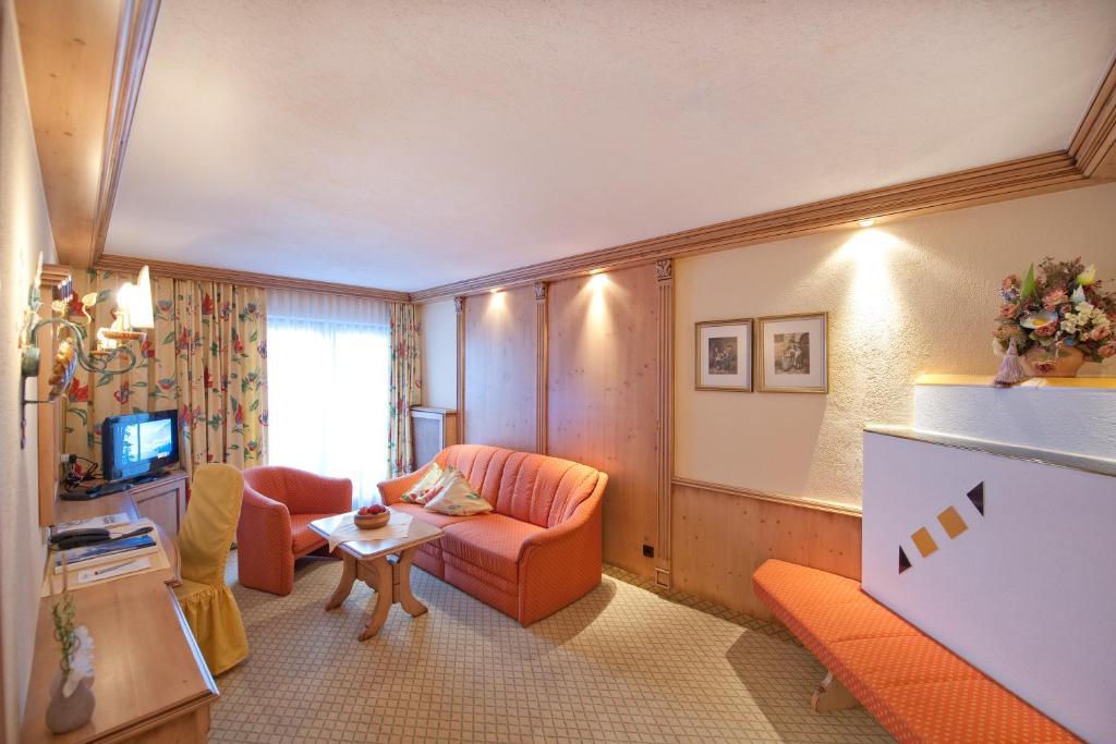 Hotel Jagdhof Bed & Breakfast Obergurgl Rum bild