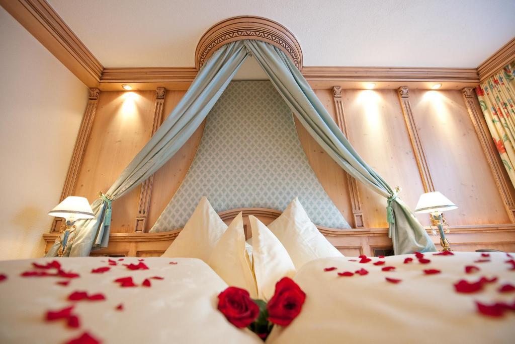 Hotel Jagdhof Bed & Breakfast Obergurgl Rum bild